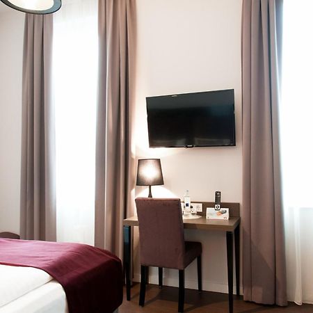 Hotel Arena An Der Friedberger Warte Francoforte sul Meno Esterno foto